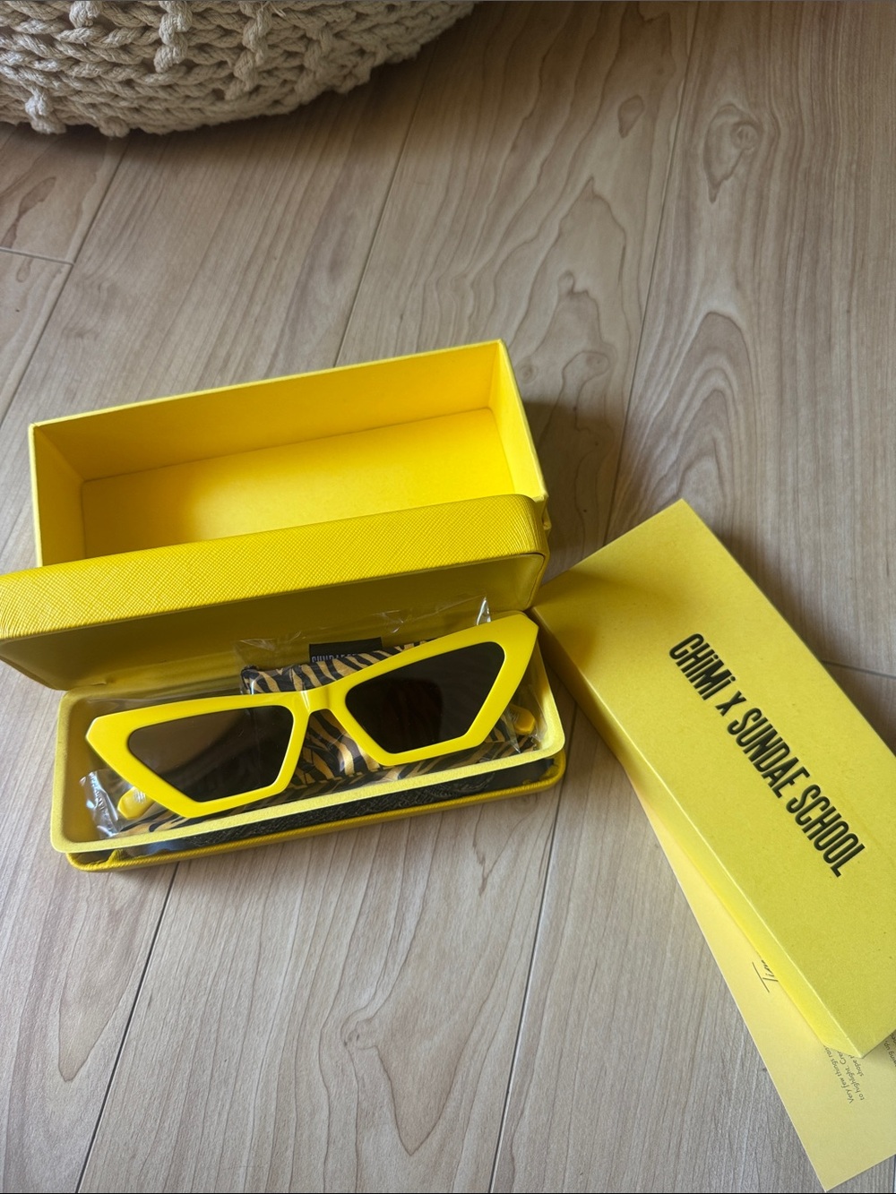 Chimi x Sundale School Yellow Cat-Eye Sunglasses